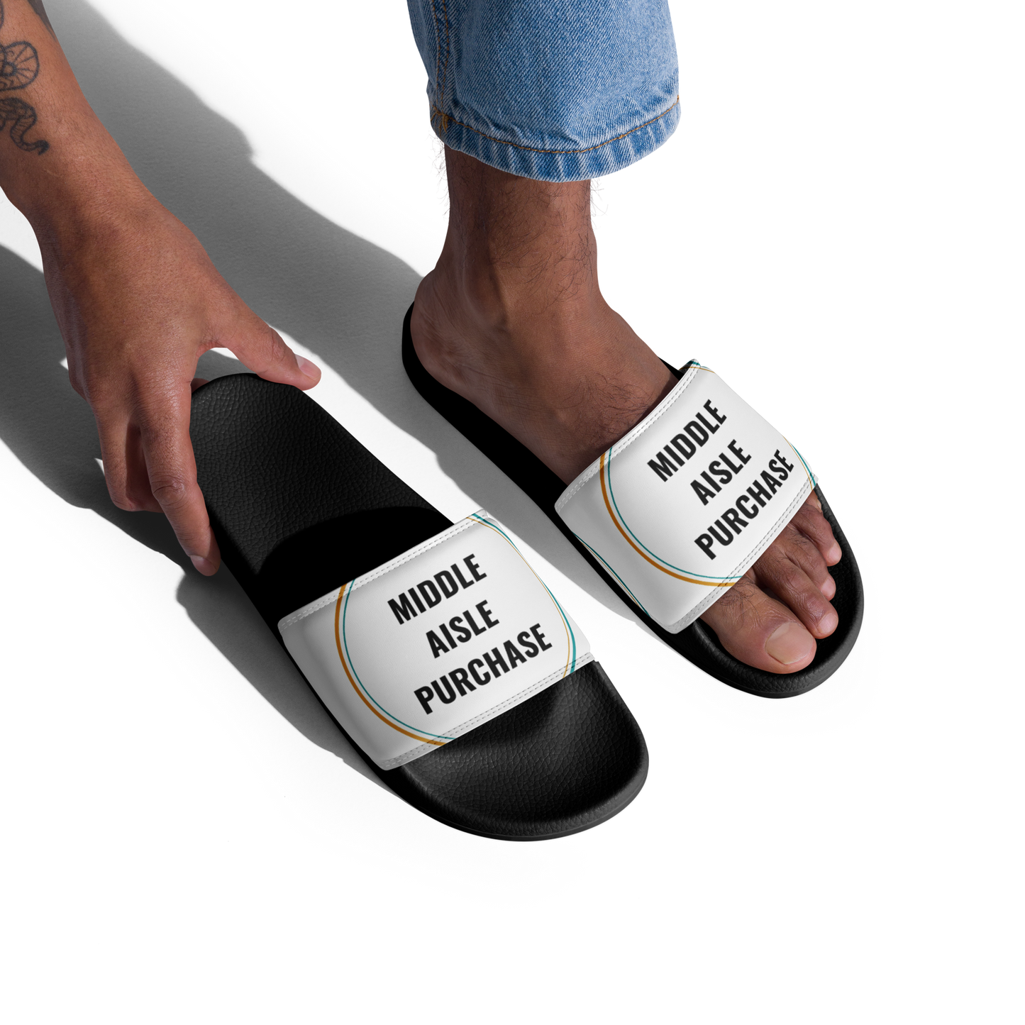 Middle Aisle Purchase Men’s Sliders